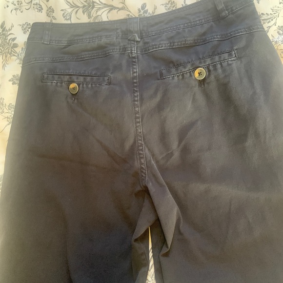 Great Anthropologie embroidered side stripe pants - Picture 7 of 7